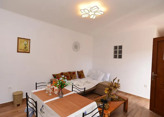 Twin\'S House